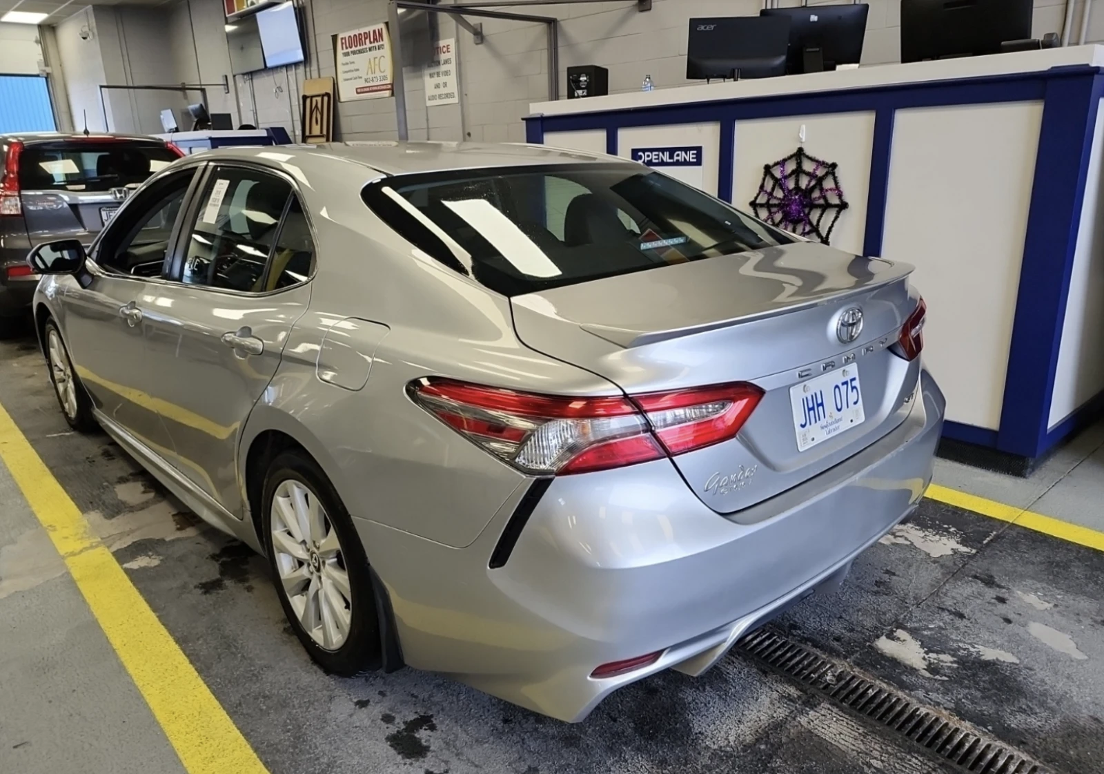 Toyota Camry SE | Mobile.bg   4