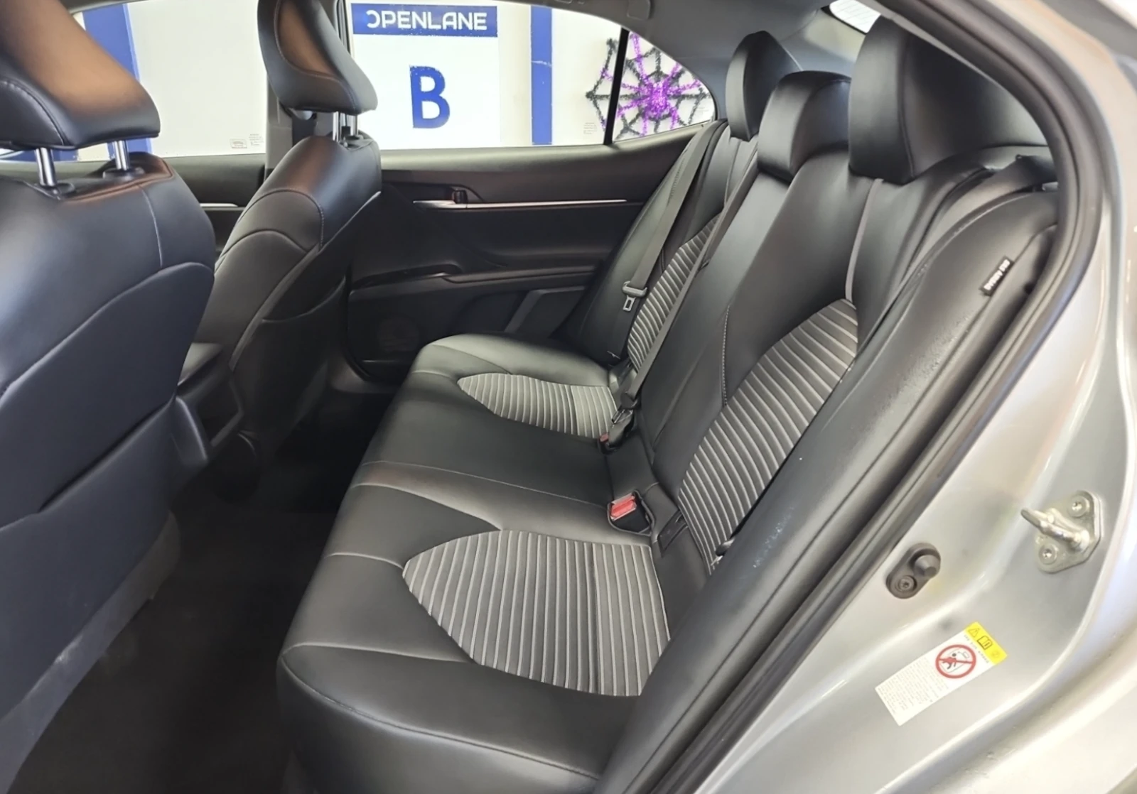 Toyota Camry SE | Mobile.bg   9