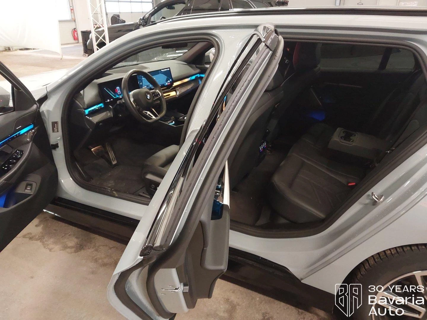 BMW 520 d xDrive Touring M Sport Paket Steptronic | Mobile.bg   5