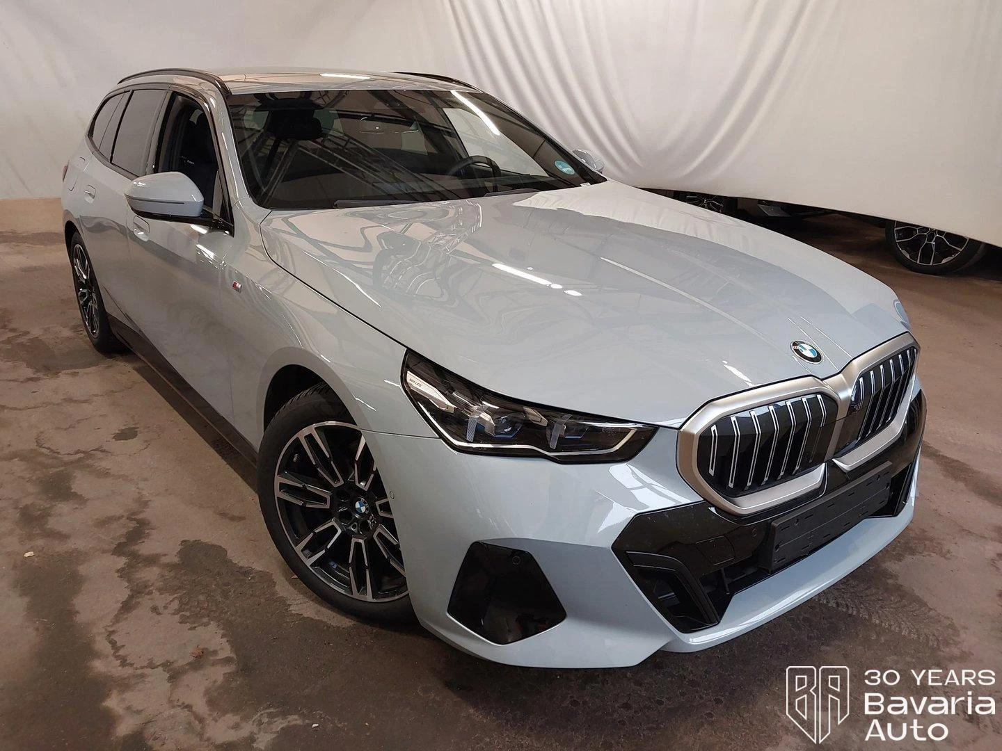 BMW 520 d xDrive Touring M Sport Paket Steptronic | Mobile.bg   4