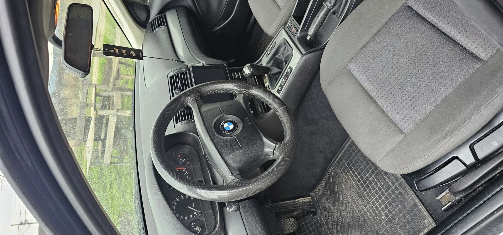 BMW 320  - изображение 8