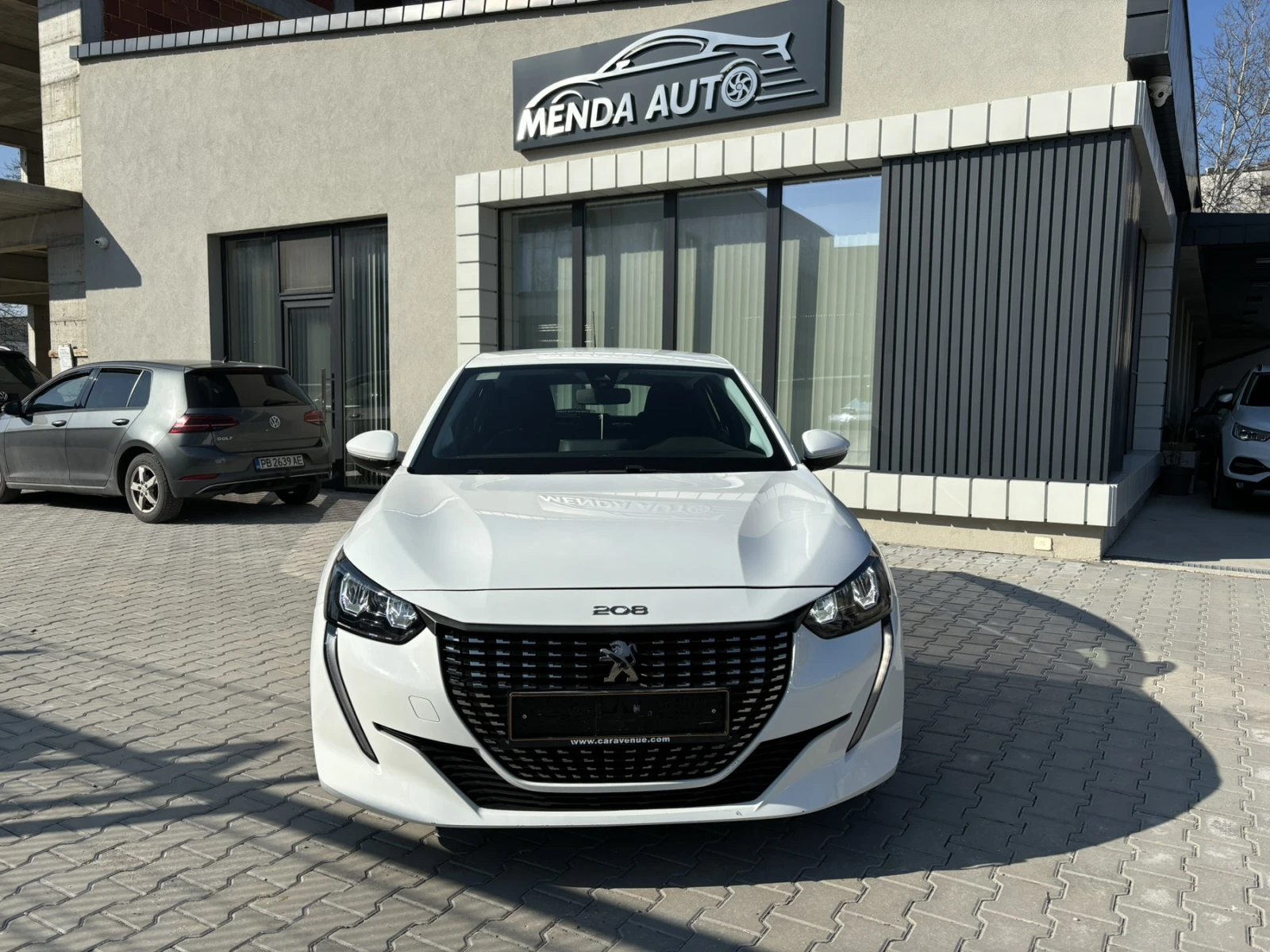 Peugeot 208 1.2 PURETECH 55KW - изображение 2