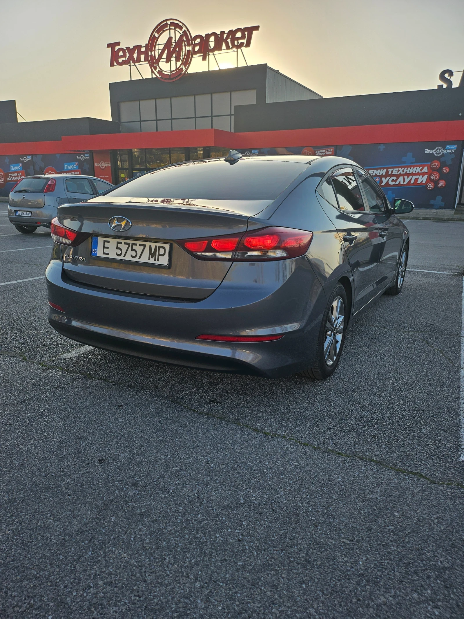 Hyundai Elantra | Mobile.bg � ����������� 8