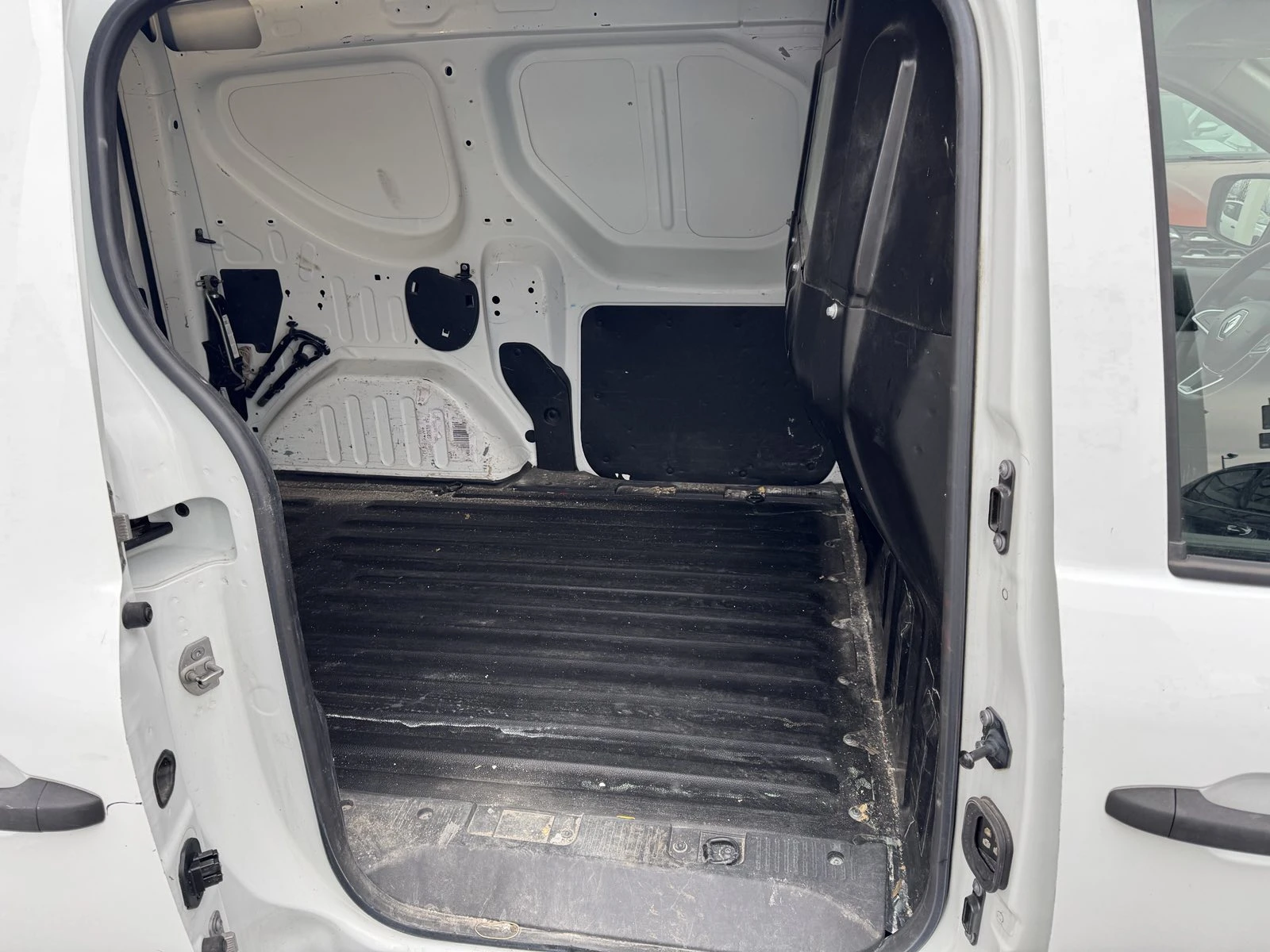 Renault Express 1.5Dci 95kc., снимка 10 - Автомобили и джипове - 54029967