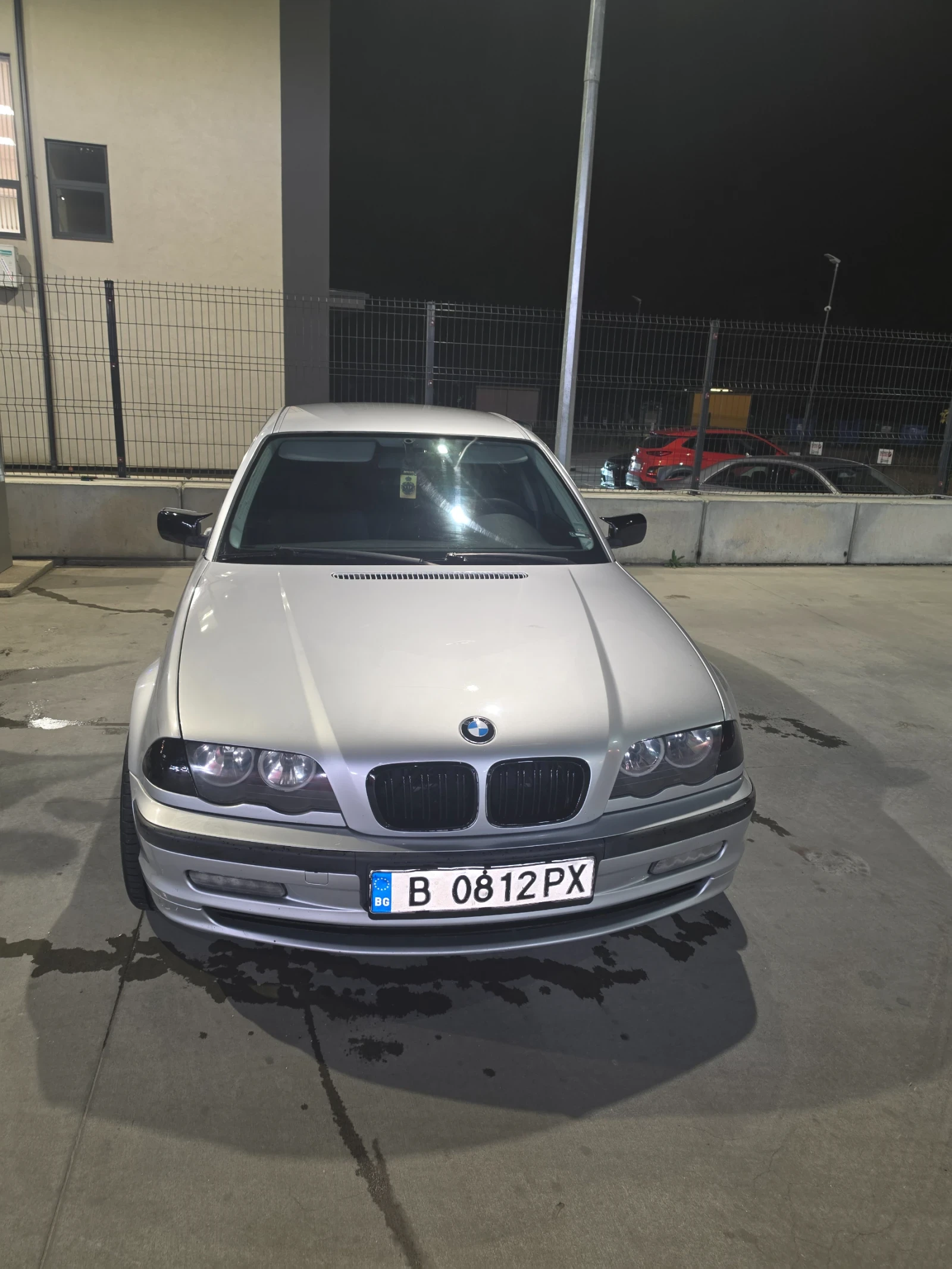 BMW 320