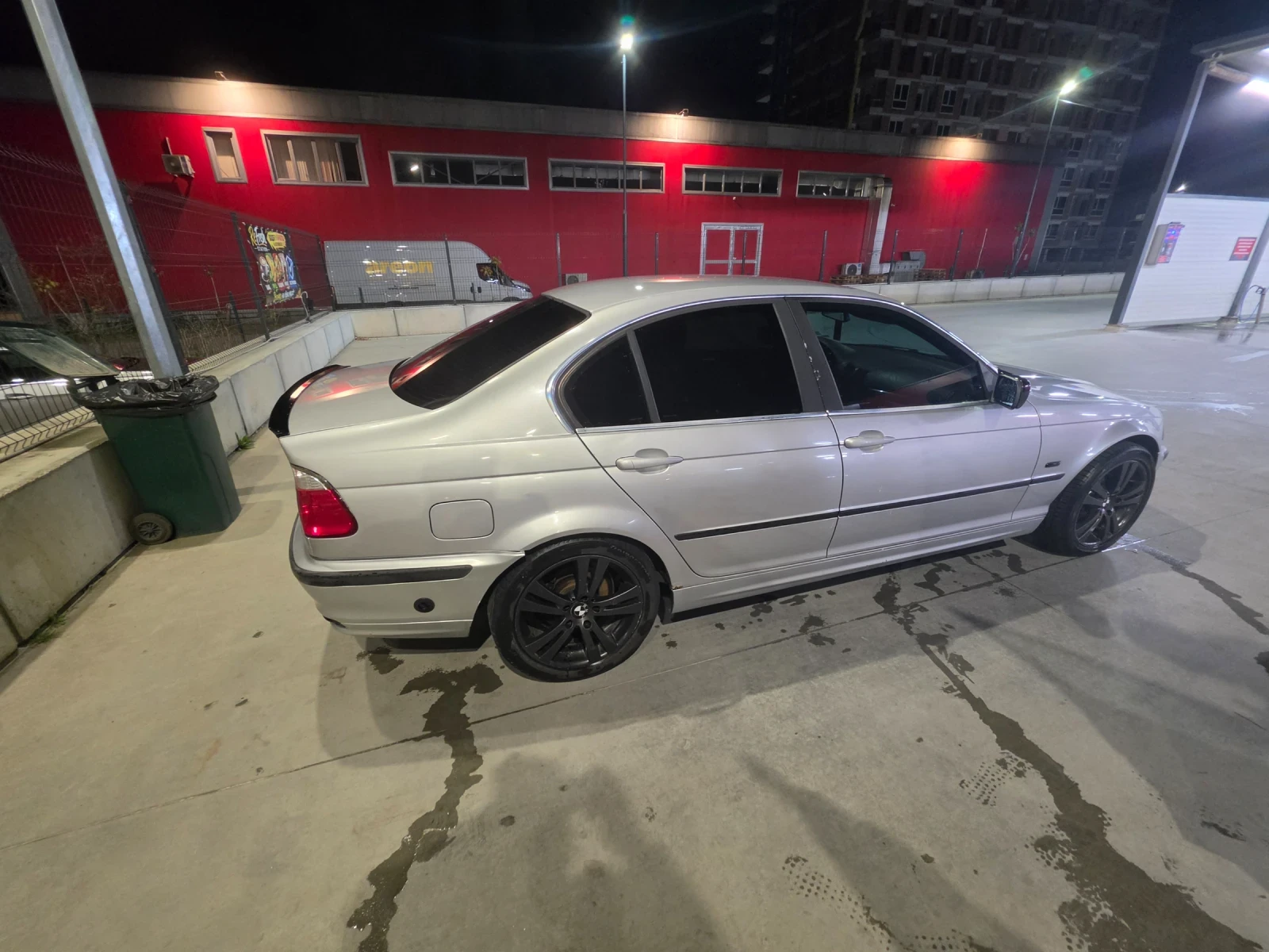 BMW 320, снимка 5 - Автомобили и джипове - 54419613