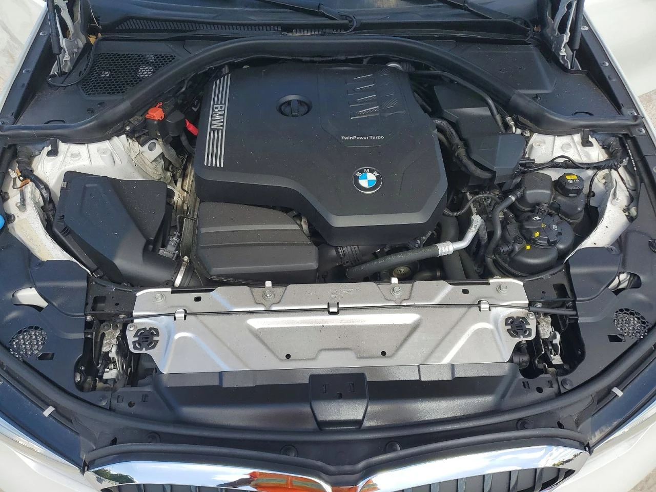 BMW 330 2.0l Xi, снимка 11 - Автомобили и джипове - 54919452