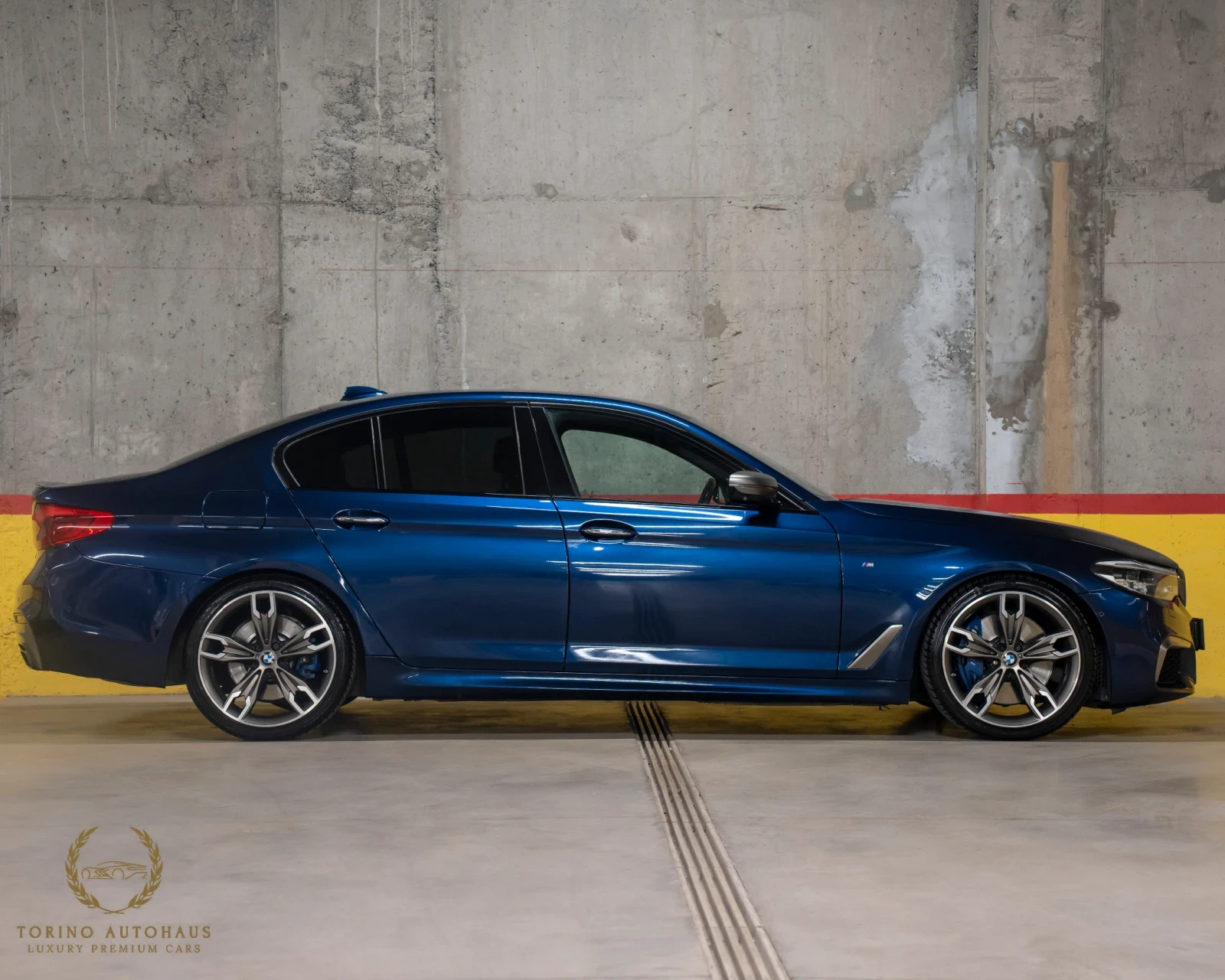 BMW 550 45 000 KM* xDrive* H&K* SOFT CLOSE* KEYLESS* FULL*, снимка 6 - Автомобили и джипове - 55192805