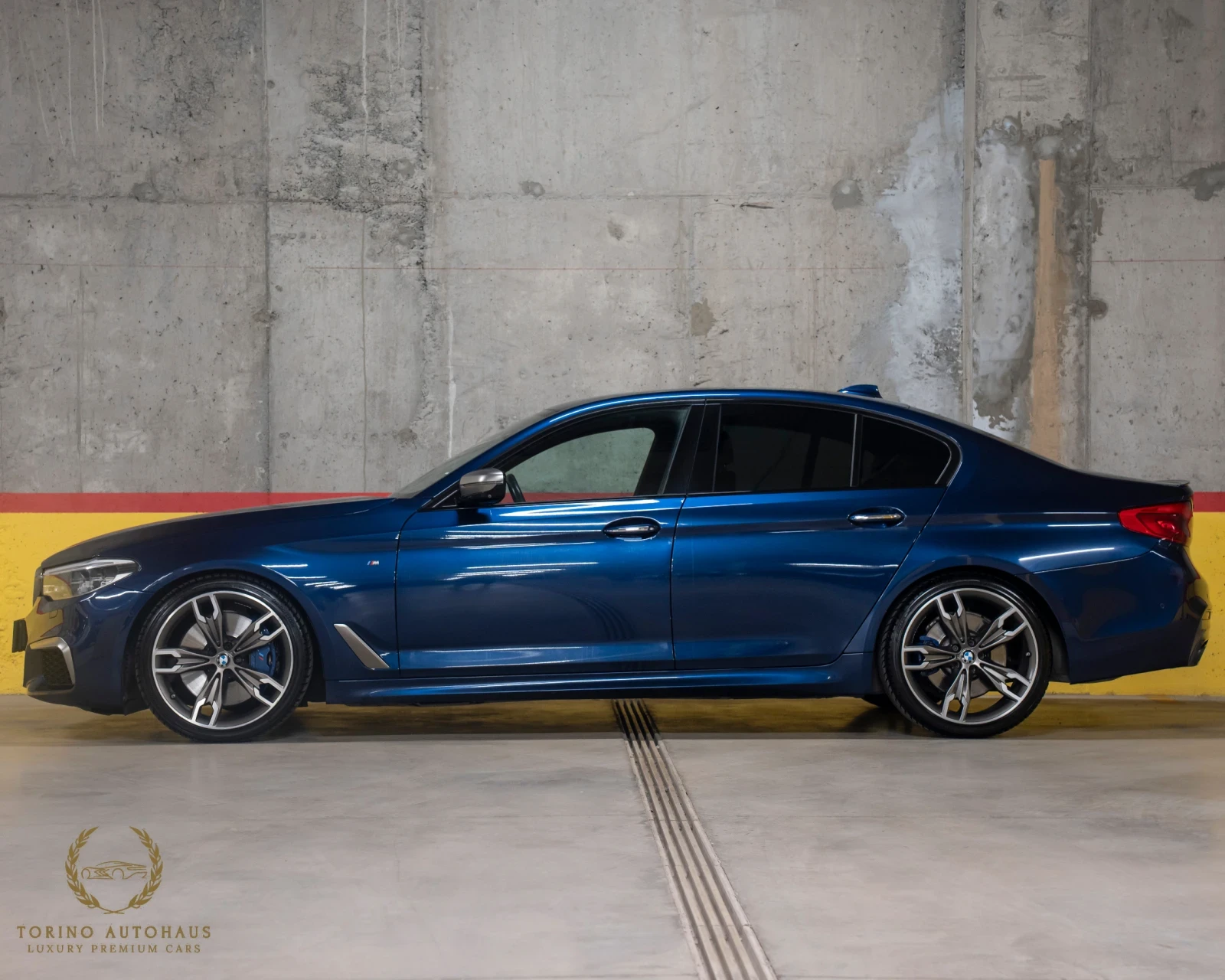 BMW 550 45 000 KM* xDrive* H&K* SOFT CLOSE* KEYLESS* FULL*, снимка 2 - Автомобили и джипове - 55192805