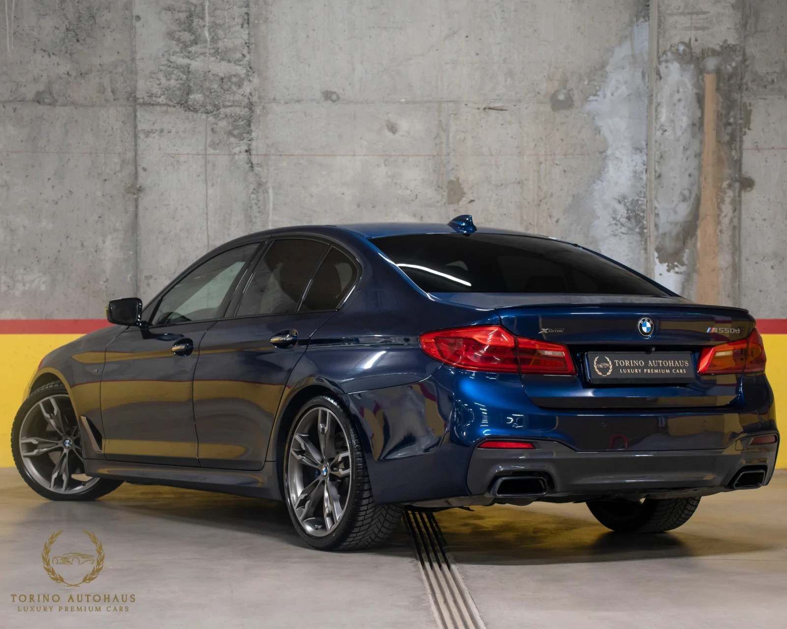BMW 550 45 000 KM* xDrive* H&K* SOFT CLOSE* KEYLESS* FULL*, снимка 3 - Автомобили и джипове - 55192805