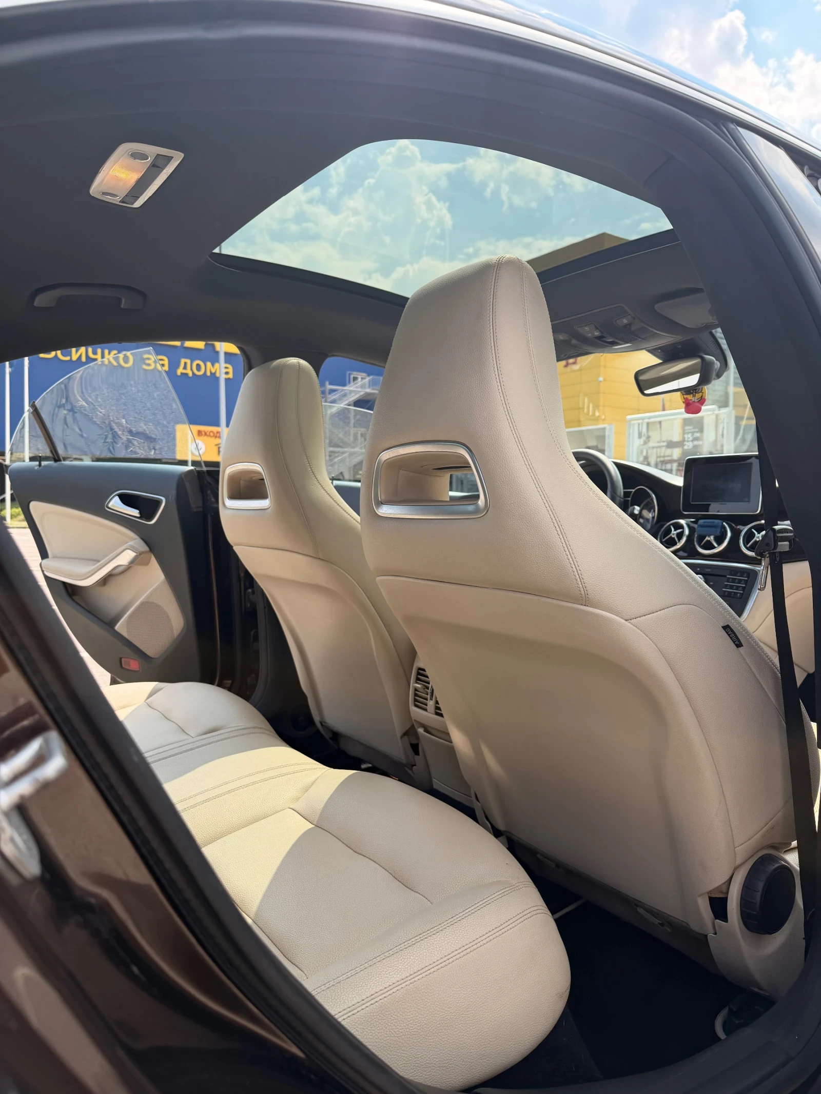Mercedes-Benz CLA 250, снимка 8 - Автомобили и джипове - 55786159