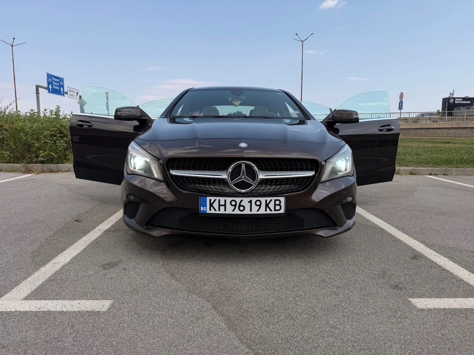 Mercedes-Benz CLA 250, снимка 15 - Автомобили и джипове - 55786159