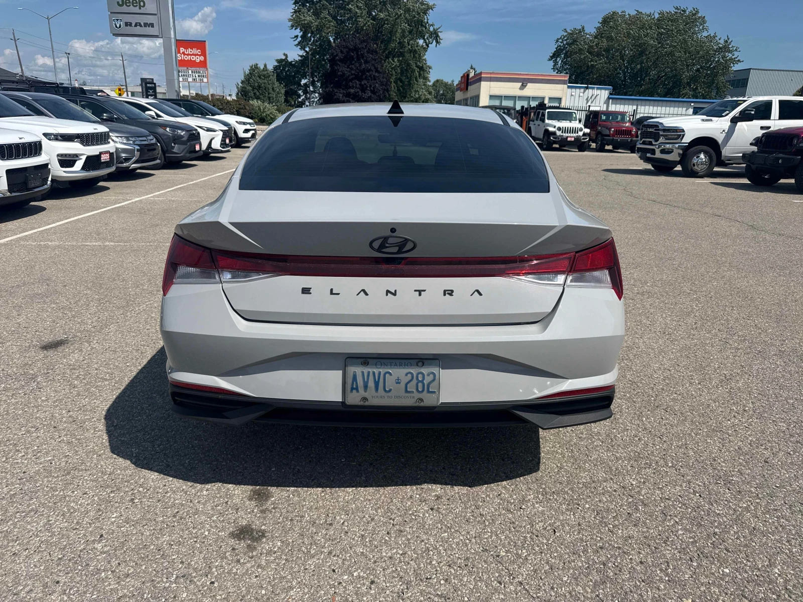 Hyundai Elantra * Preferred * CARFAX * БЕЗ ПЪРВОНАЧАЛНА ВНОСКА, снимка 4 - Автомобили и джипове - 55980546