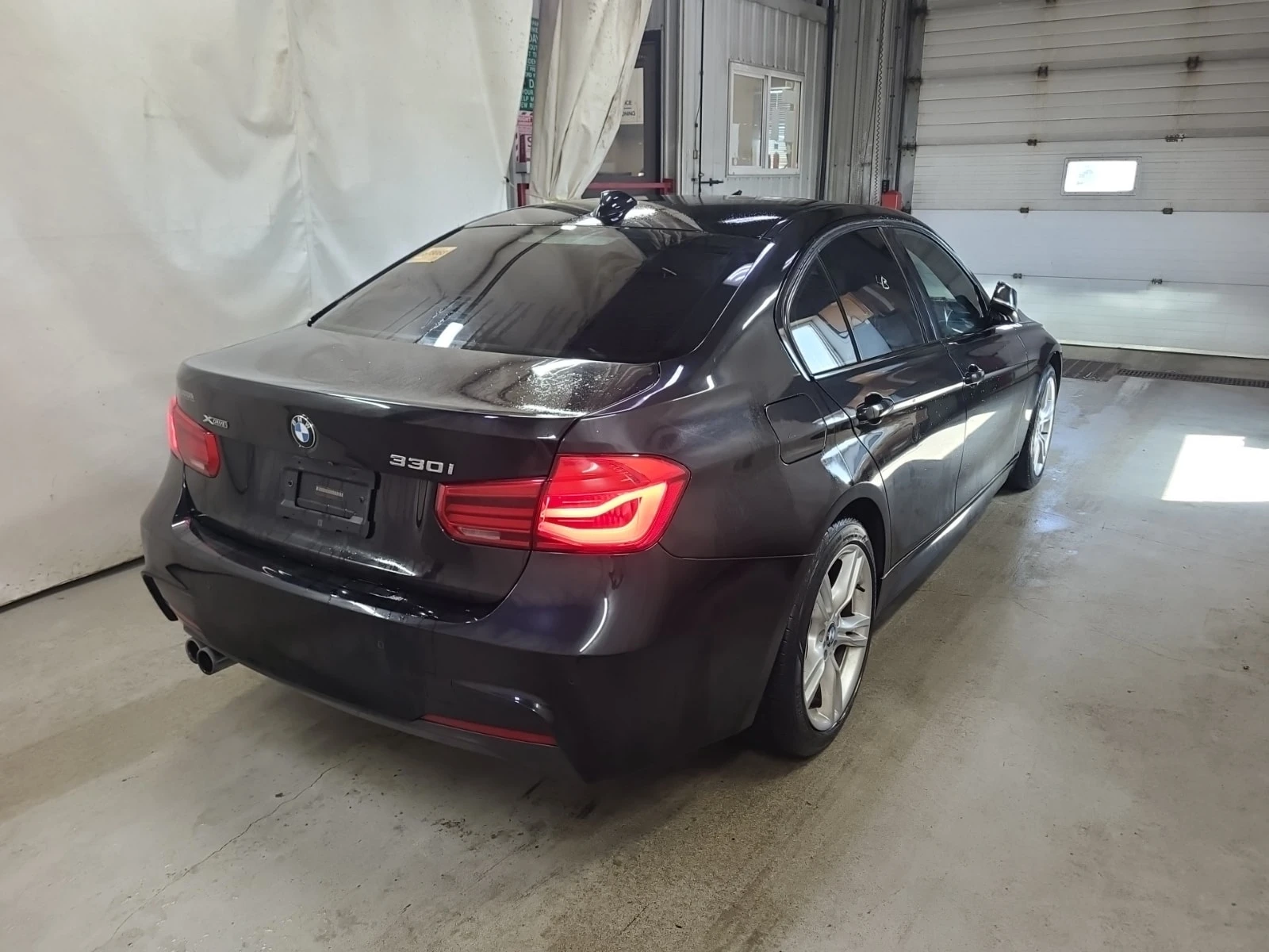 BMW 330 * M SPORT PACKAGE* LANE ASSIST* ПОДГРЕВ* , снимка 3 - Автомобили и джипове - 55995009