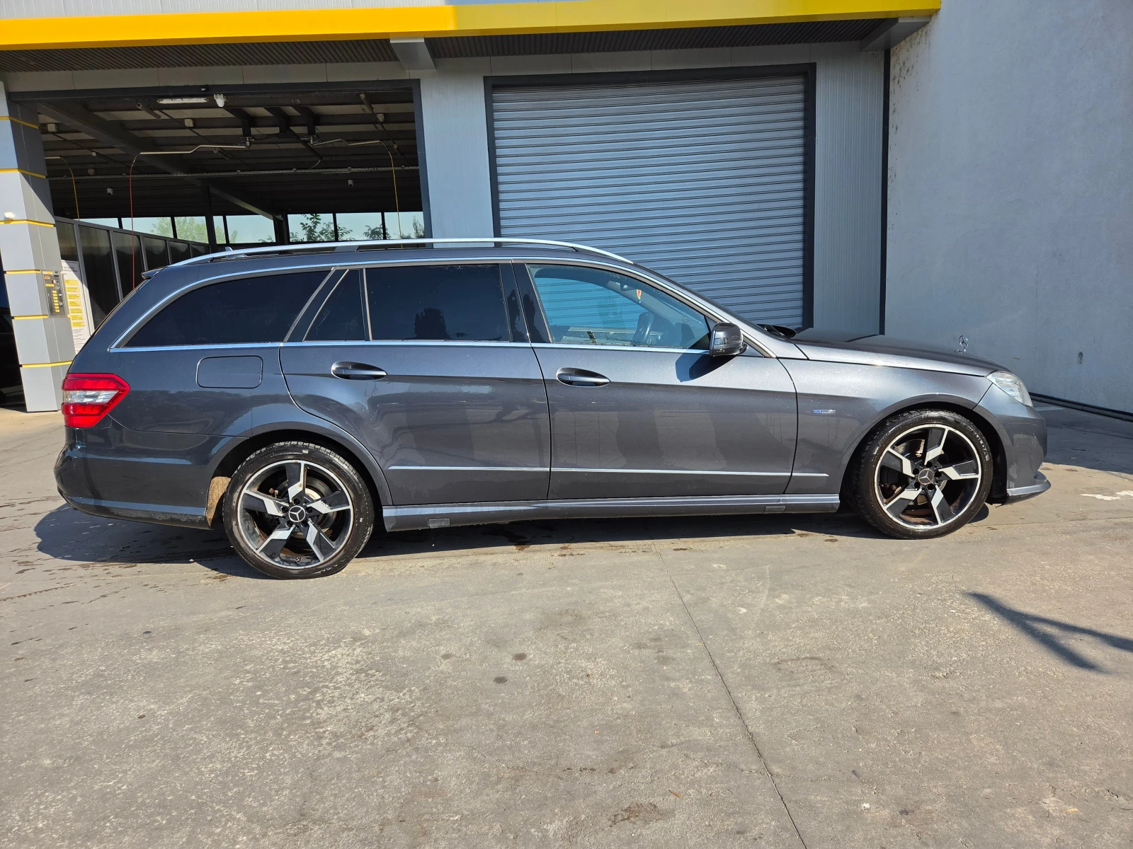 Mercedes-Benz E 220 2, 2, снимка 3 - Автомобили и джипове - 56081065