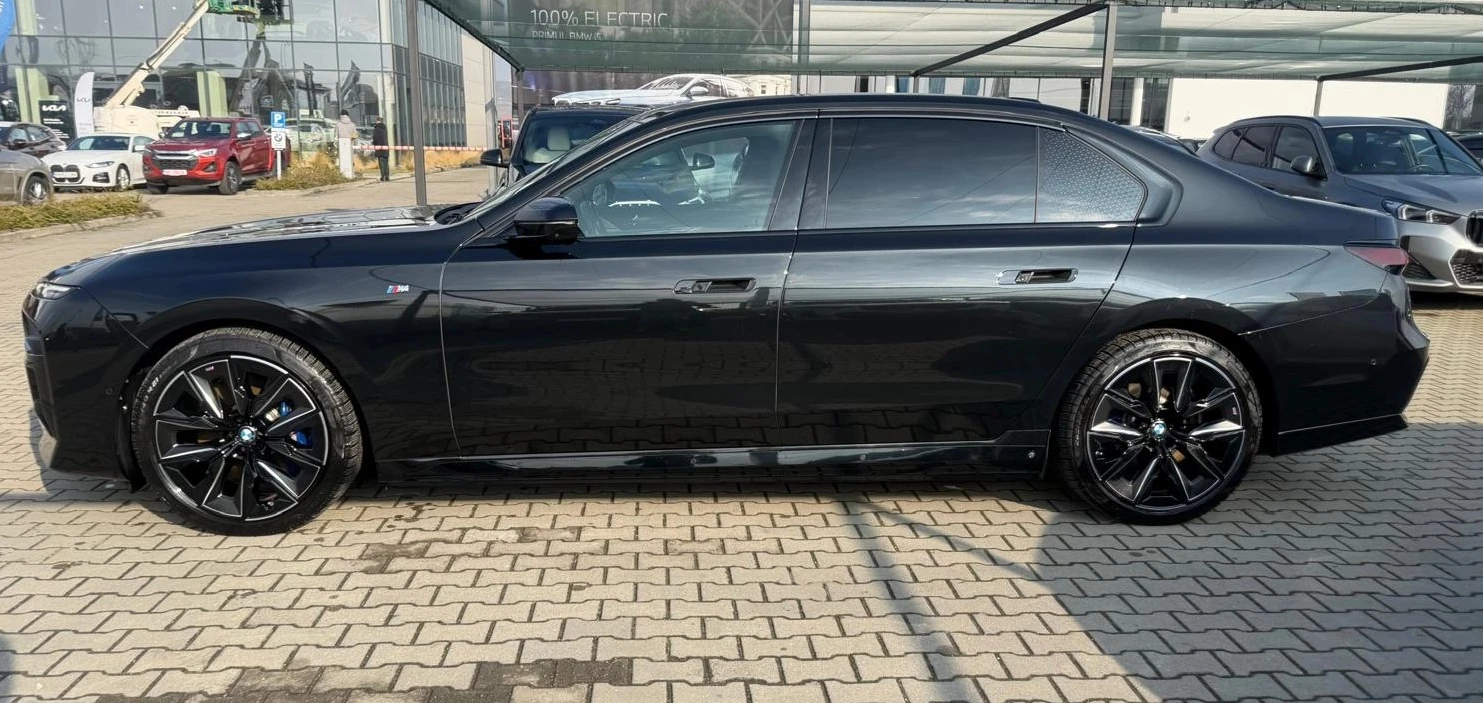 BMW i7 eDrive50 M Sport Package Pro, снимка 2 - Автомобили и джипове - 56321970