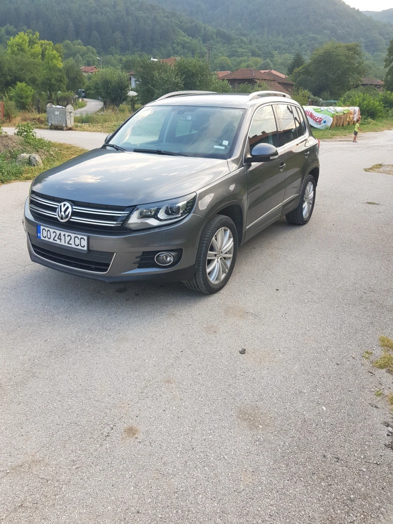 VW Tiguan, снимка 1 - Автомобили и джипове - 47545593