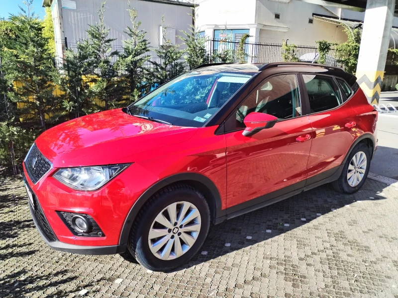 Seat Arona, снимка 8 - Автомобили и джипове - 48279683