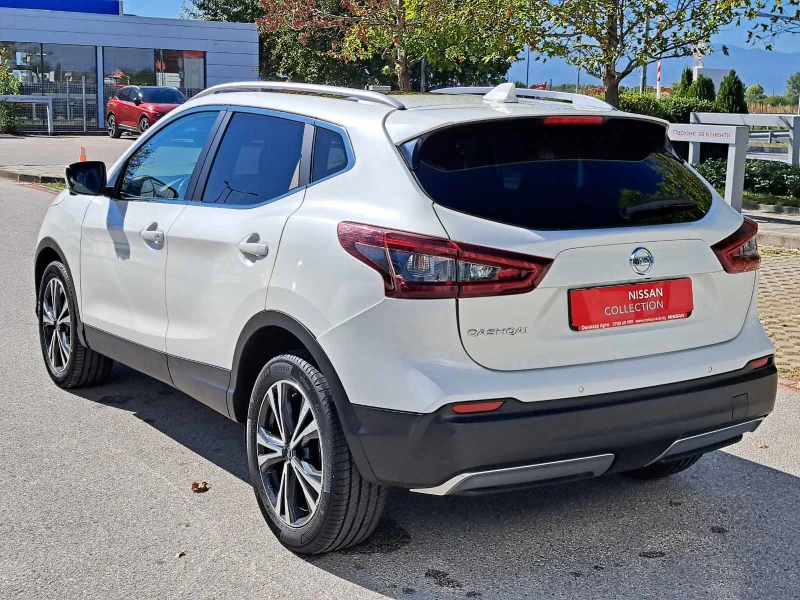 Nissan Qashqai 1.3 N Connecta Plus   , снимка 4 - Автомобили и джипове - 51824148