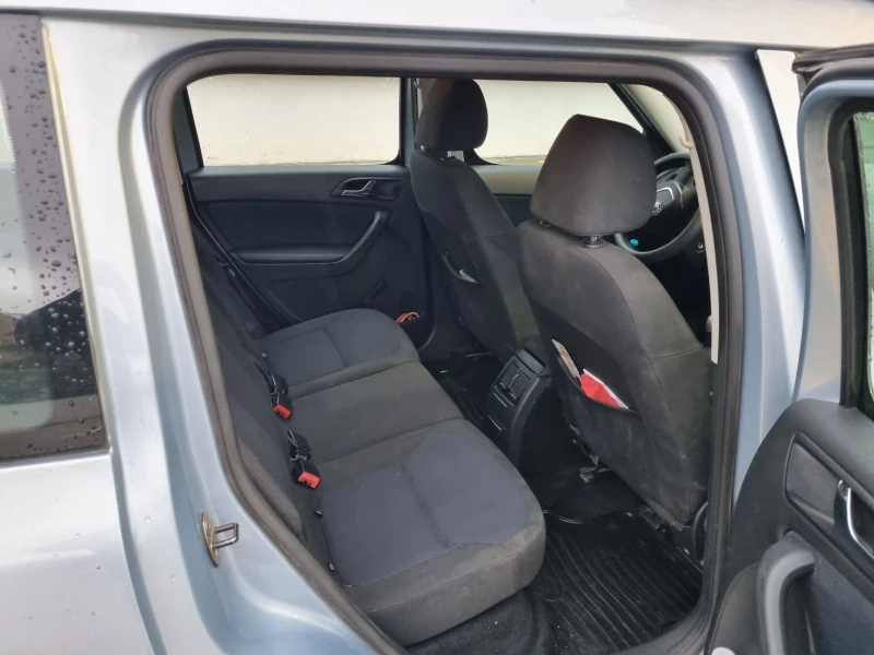 Skoda Yeti, снимка 6 - Автомобили и джипове - 52681722