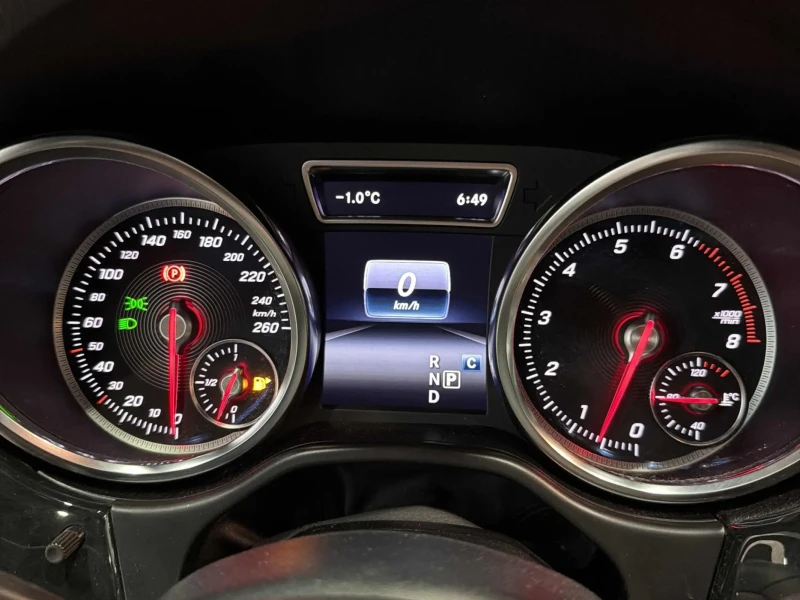 Mercedes-Benz GLE 400 CARFAX, снимка 8 - Автомобили и джипове - 53493692