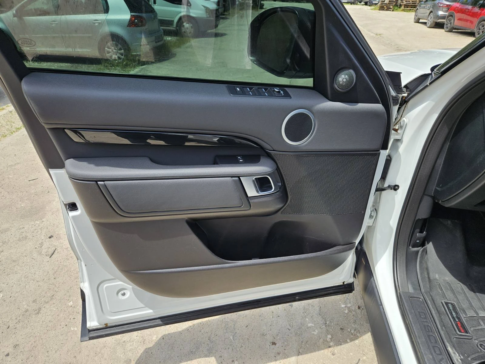 Land Rover Discovery SE | Mobile.bg � ����������� 11