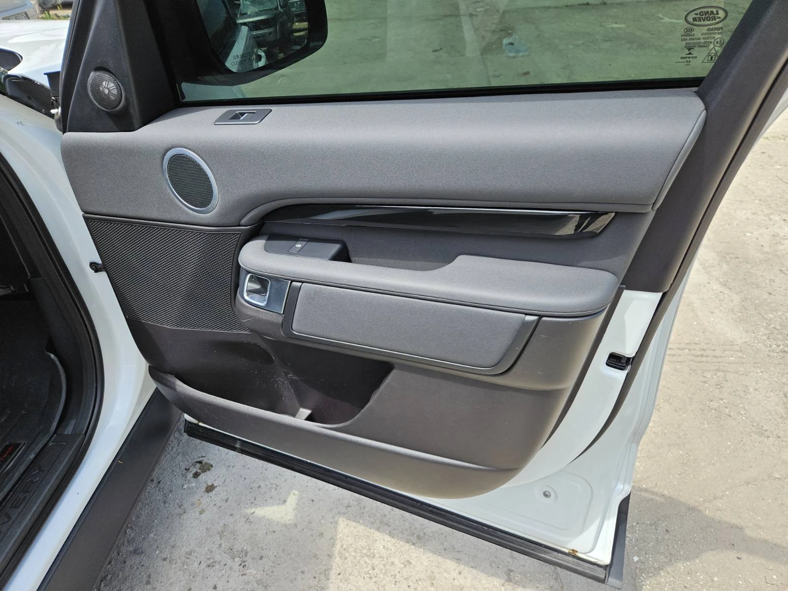 Land Rover Discovery SE | Mobile.bg � ����������� 16