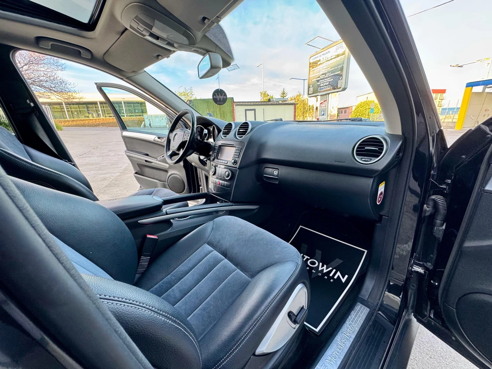 Mercedes-Benz ML 320 320 cdi 3.0 V6, снимка 11 - Автомобили и джипове - 54667273