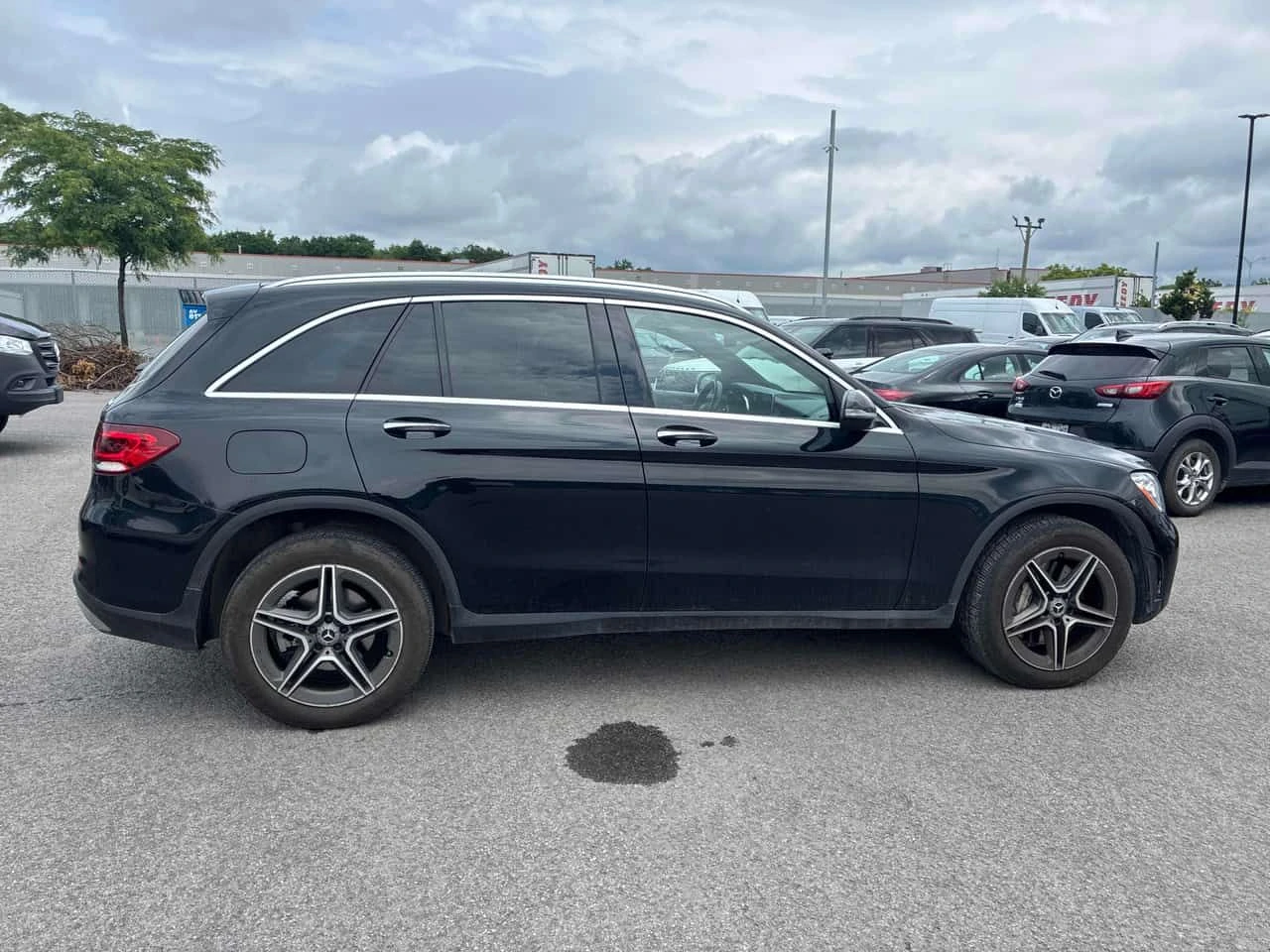Mercedes-Benz GLC 300 4MATIC/ПАНОРАМА/ПРЕДСТАВИТЕЛСТВО НА MERCEDES, снимка 4 - Автомобили и джипове - 55069040