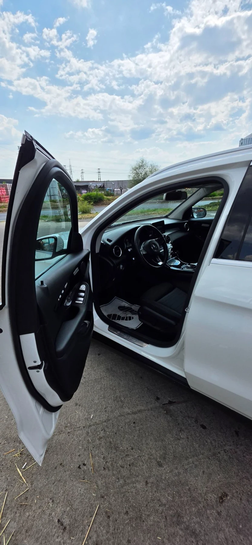 Mercedes-Benz GLC 250 4 MATIC, снимка 10 - Автомобили и джипове - 55602891