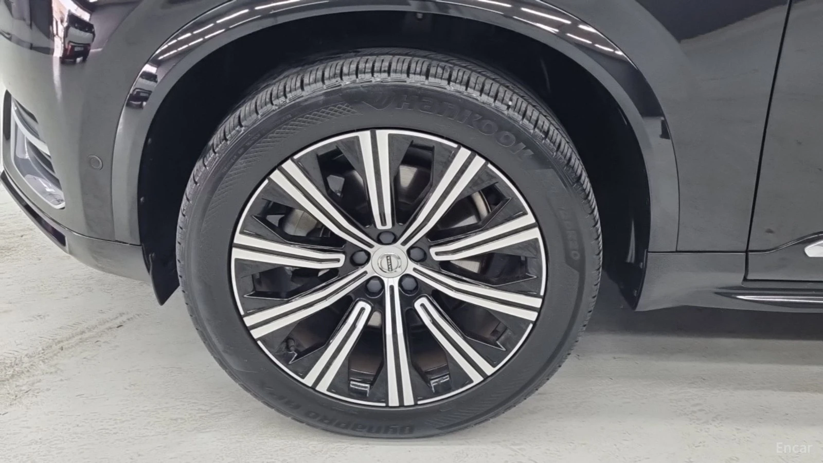 Volvo Xc90 T6 INSCRIPTION* КОЖА* ОБДУХВ* МАСАЖИ* ПАНО* 360* , снимка 15 - Автомобили и джипове - 55658680