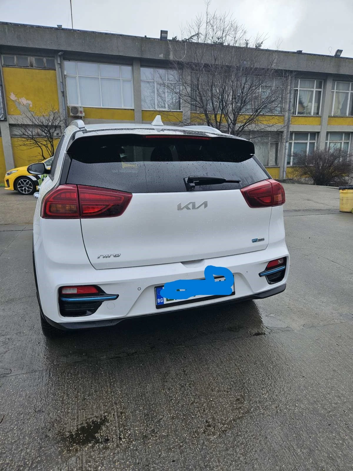 Kia Niro, снимка 2 - Автомобили и джипове - 55672577