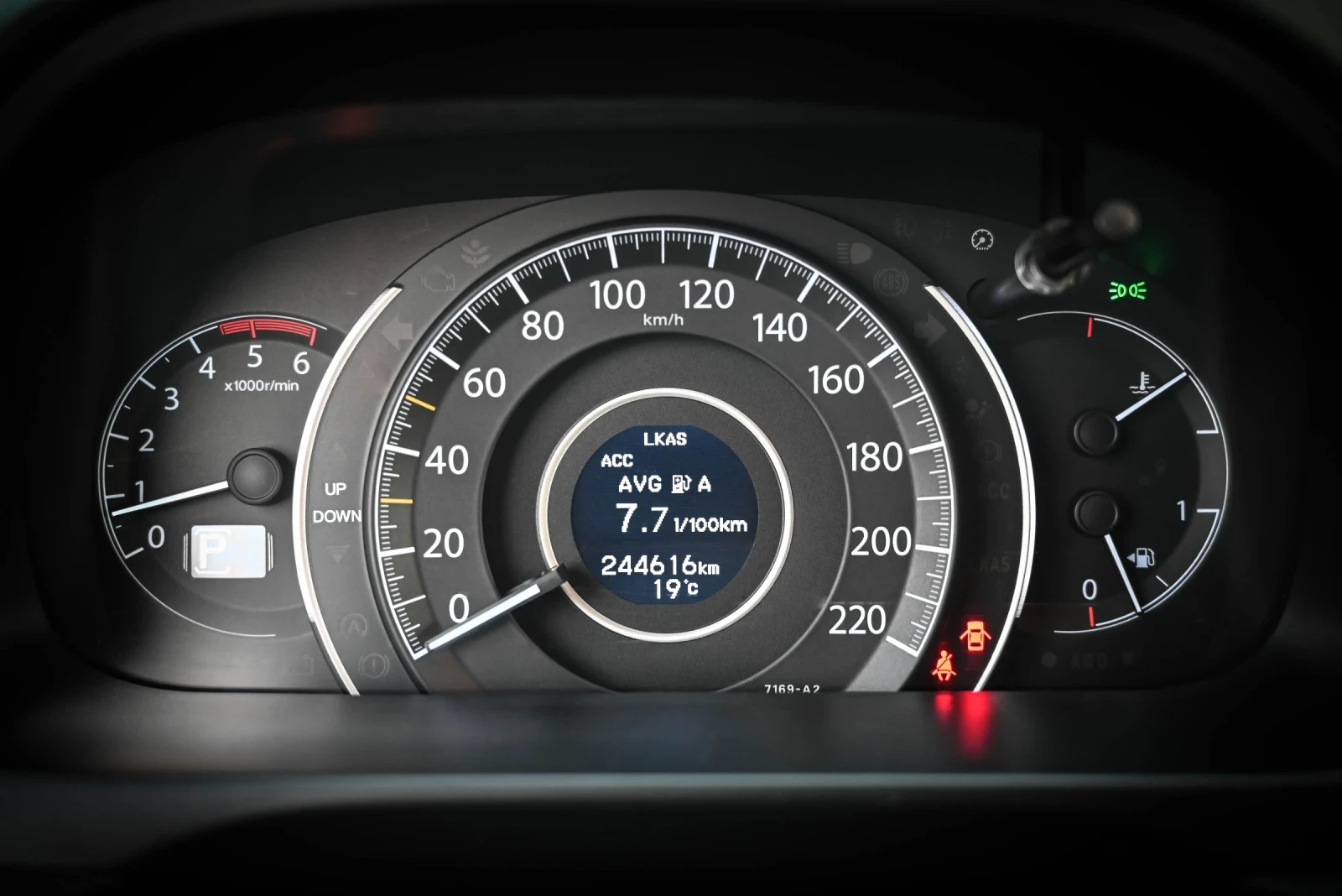 Honda Cr-v Executive 4х4 Facelift Full екстри, снимка 11 - Автомобили и джипове - 56450347