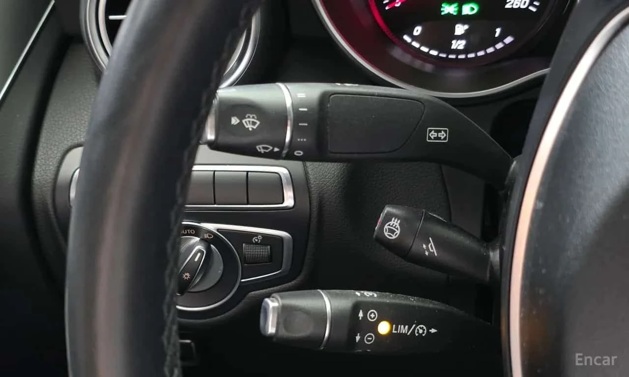 Mercedes-Benz GLC 220d 4MATIC Premium COUPE , снимка 16 - Автомобили и джипове - 56735612