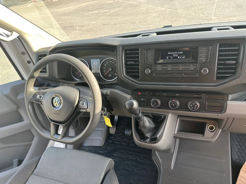 VW Crafter, снимка 12 - Бусове и автобуси - 48032212