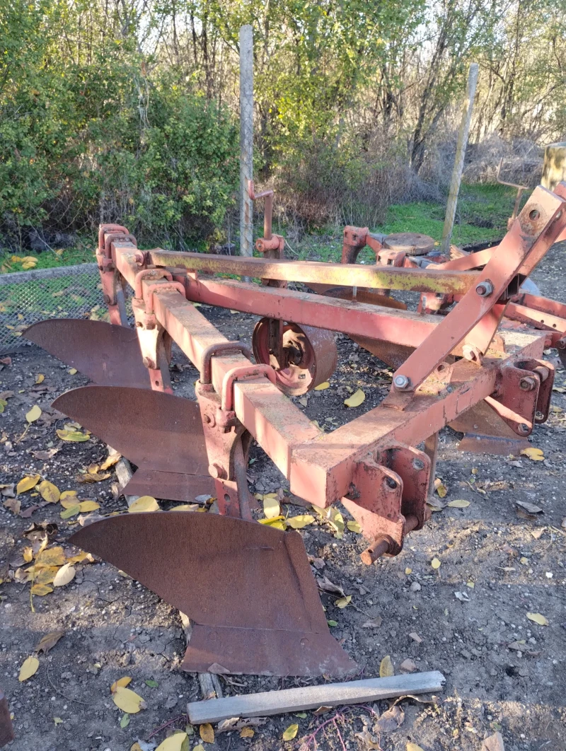 Плуг Друга марка ПН 3/30.   2бр., снимка 2 - Селскостопанска техника - 52338155