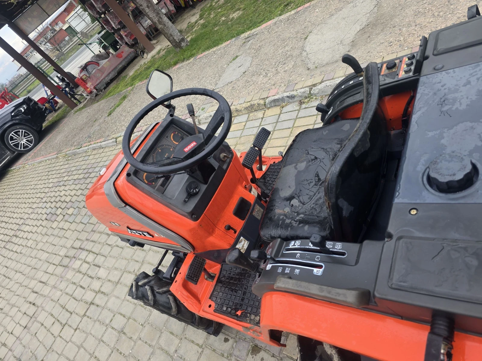 Трактор Kubota Aste 15, снимка 4 - Селскостопанска техника - 54042150