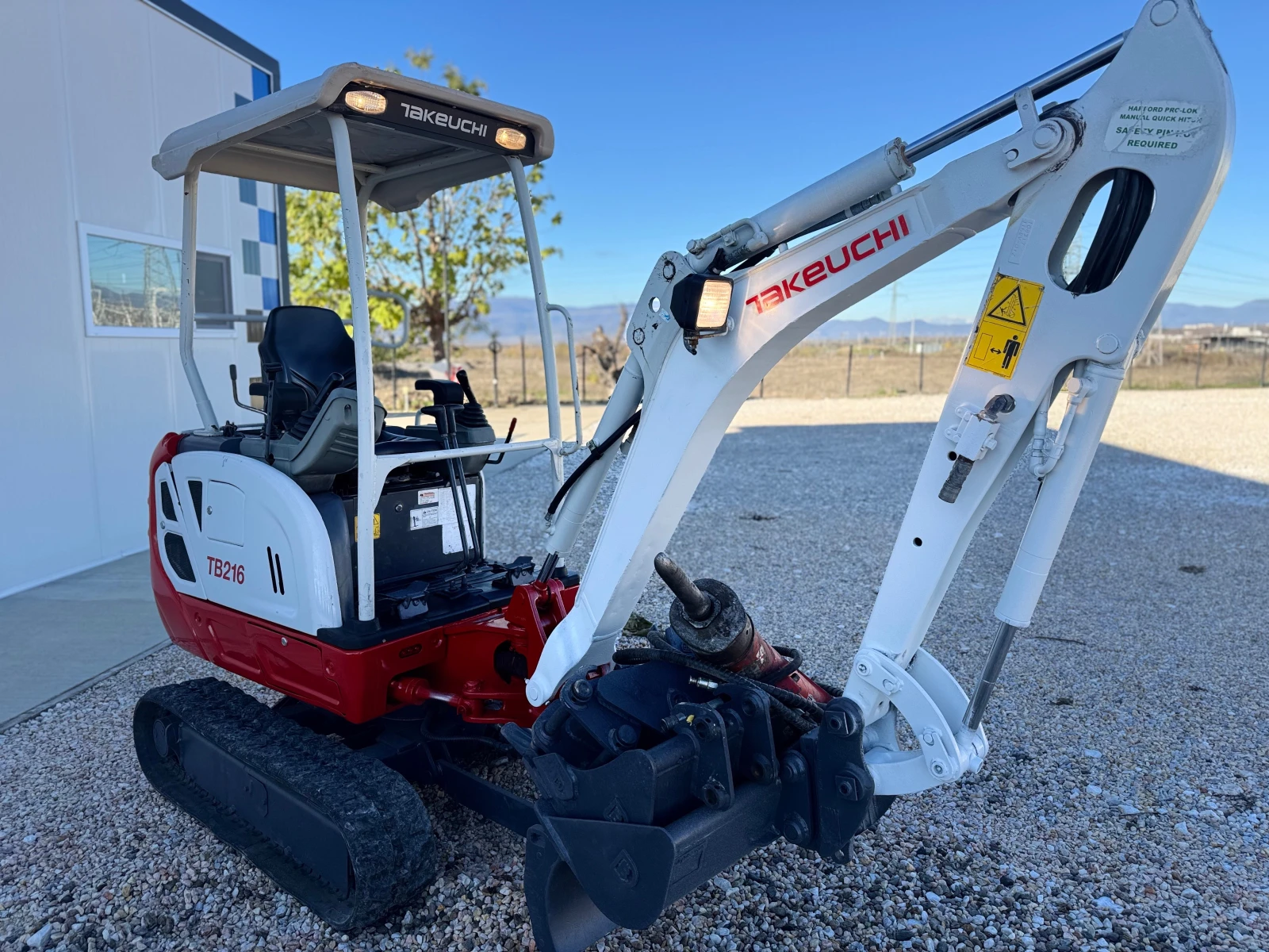  Takeuchi + 3-  | Mobile.bg   3