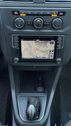 VW Caddy MAXI* Distronic* Navi, снимка 12