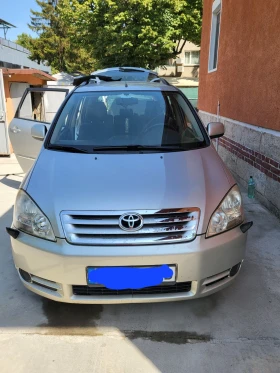  Toyota Avensis verso