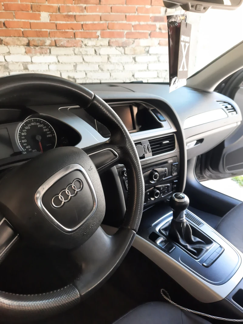 Audi A4 2.0 TDI 143Hp 6ск Климатроник S-line Full Led, снимка 12 - Автомобили и джипове - 47254075