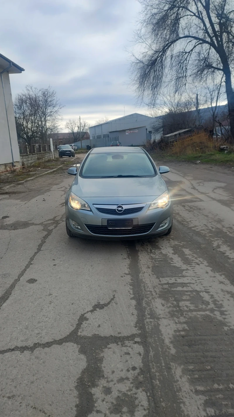 Opel Astra, снимка 8 - Автомобили и джипове - 48503432