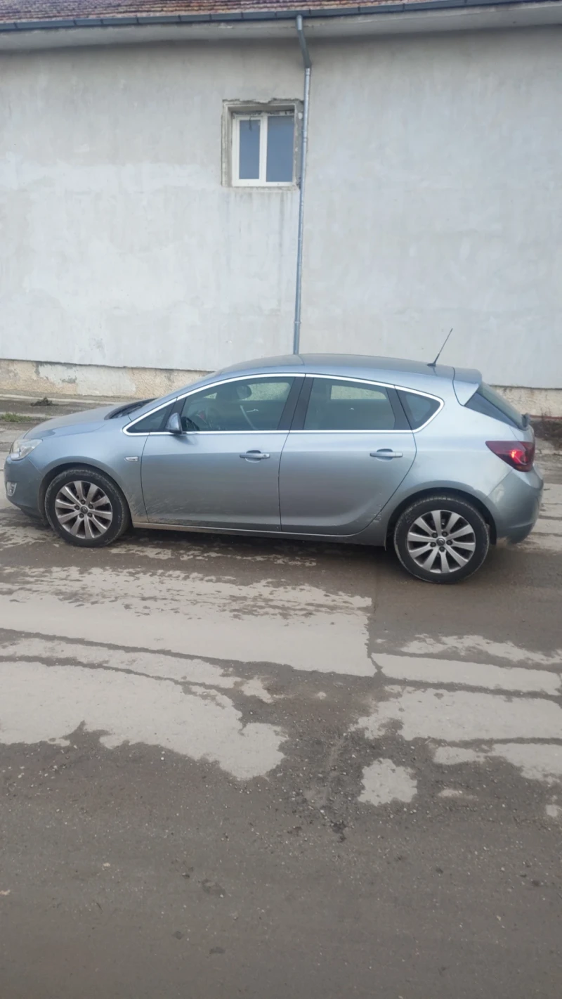 Opel Astra, снимка 6 - Автомобили и джипове - 48503432