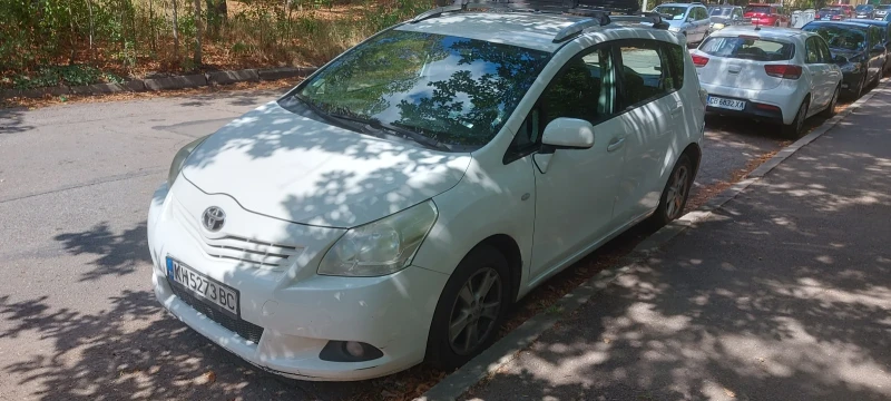 Toyota Verso Закупен от Тойота Бургас, 7 местна, снимка 12 - Автомобили и джипове - 53025291