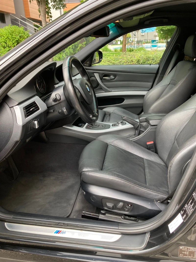 BMW 330 LCi   M pack, снимка 9 - Автомобили и джипове - 51825146