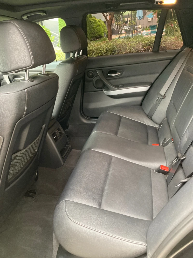 BMW 330 LCi   M pack, снимка 11 - Автомобили и джипове - 51825146