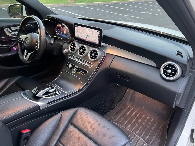 Mercedes-Benz C 300 AMG-pkg* 4M* ambient light* Пано* Камера* , снимка 14 - Автомобили и джипове - 52317821