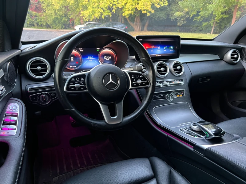Mercedes-Benz C 300 AMG-pkg* 4M* ambient light* Пано* Камера* , снимка 8 - Автомобили и джипове - 52317821