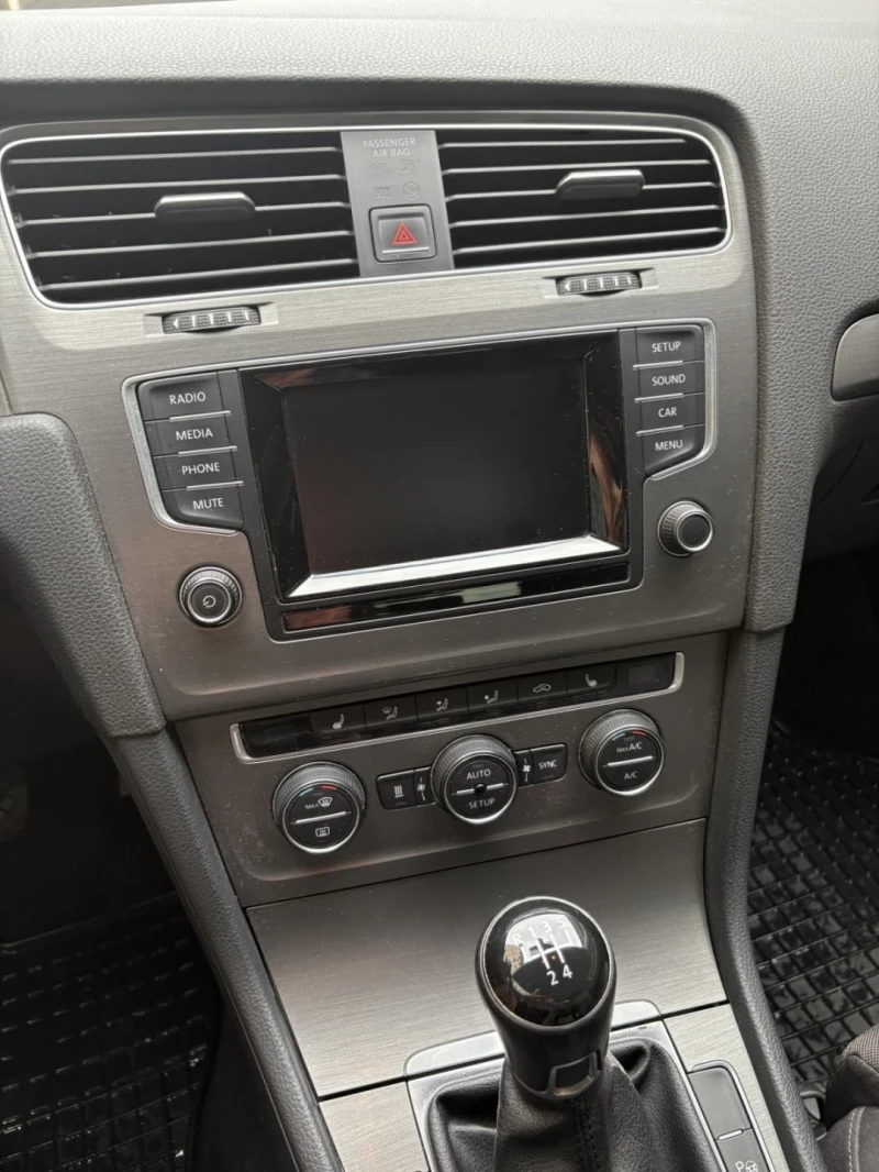 VW Golf 1.6 TDI CR, снимка 7 - Автомобили и джипове - 52369092