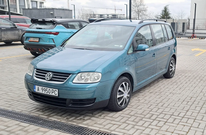 VW Touran 1.9/105ps/6с.к., снимка 2 - Автомобили и джипове - 53179845